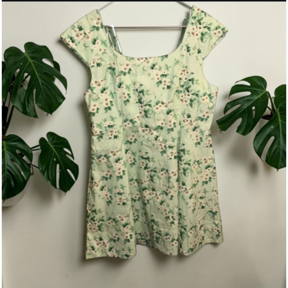A New Day Green Floral Square Neck Mini Dress Size 16 NWT 21” P2P 35” Length - Picture 2 of 2